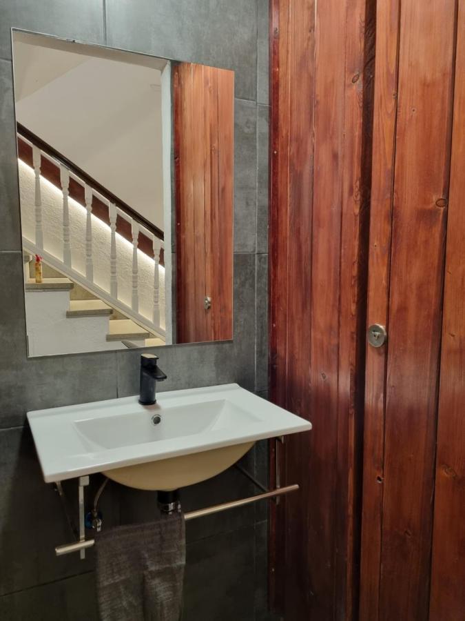 Хостел Compass House Лас-Пальмас-де-Гран-Канария Экстерьер фото