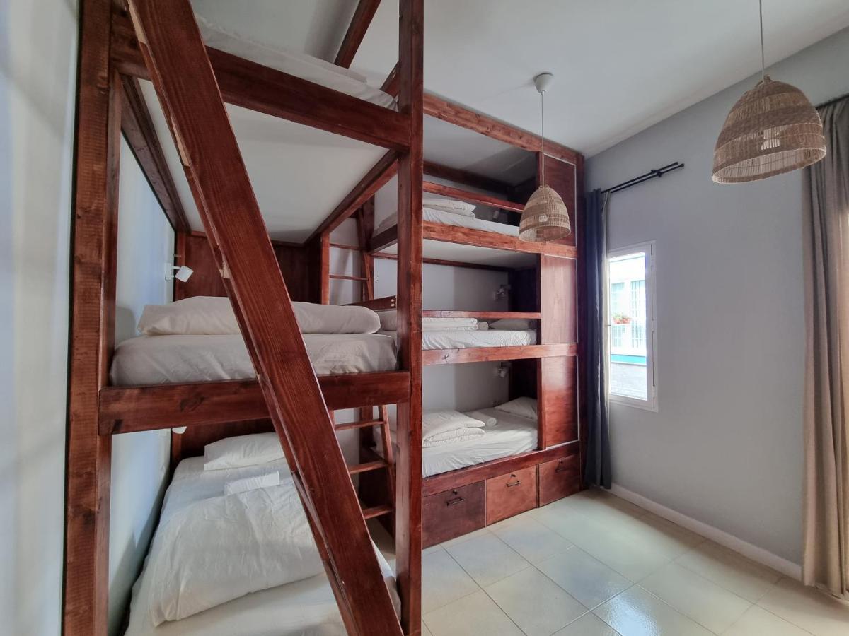 Хостел Compass House Лас-Пальмас-де-Гран-Канария Экстерьер фото